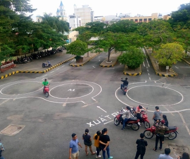 LẤY BẰNG LÁI XE MÁY A1 BÌNH DƯƠNG THẦY TIẾN