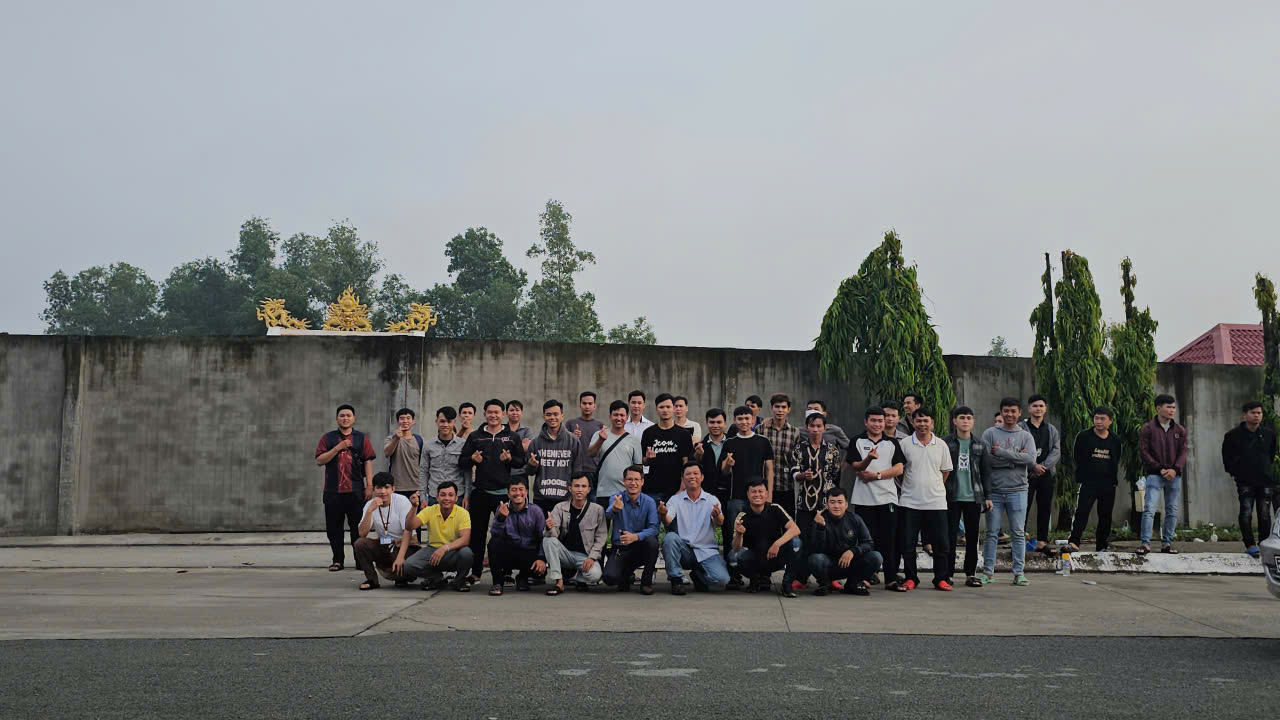 Hướng dẫn học viên học lái xe thầy Tiến